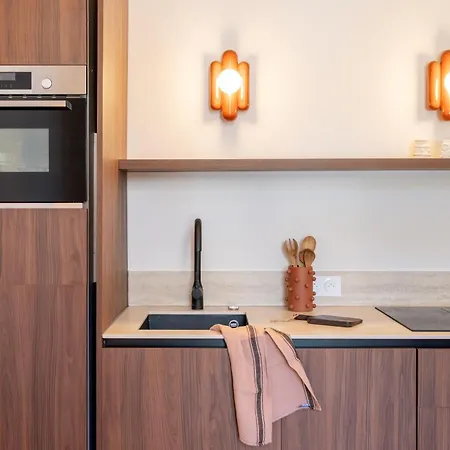 Apartment Bosuites: 5mins Palais Des Festivals Cannes
