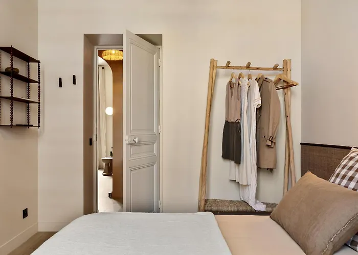 Le Bonheur - 5mins Palais Des Festivals Cannes