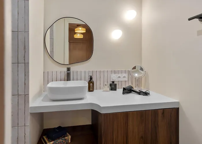 Le Bonheur - 5mins Palais Des Festivals