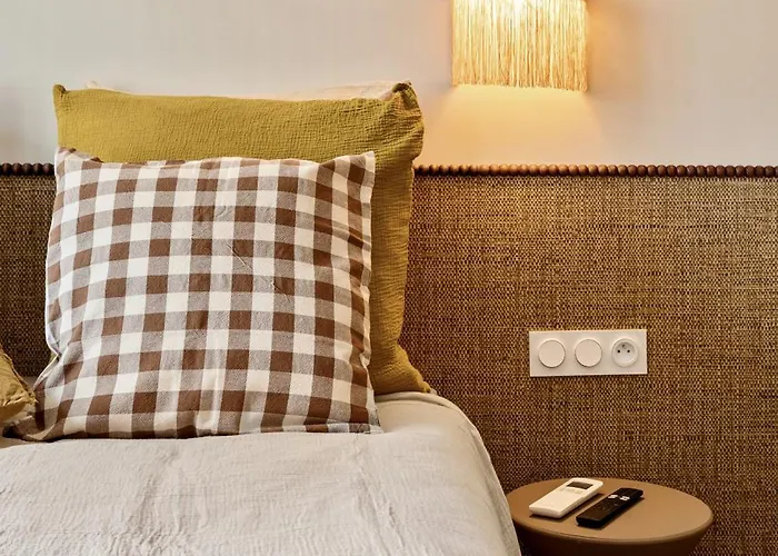 Le Bonheur - 5mins Palais Des Festivals Cannes