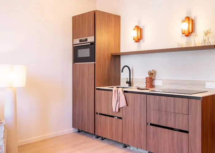 Le Bonheur - 5mins Palais Des Festivals