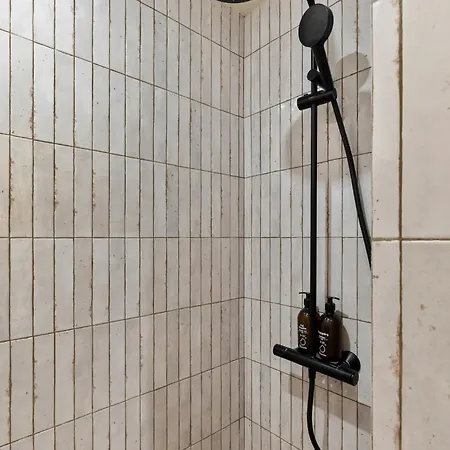 Le Bonheur - 5Mins Palais Des Festivals